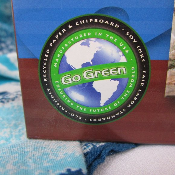 1000 Piece 2 in 1 Shaped Jigsaw Puzzle - Wolf Song by Serendipity - Picture 7 of 12